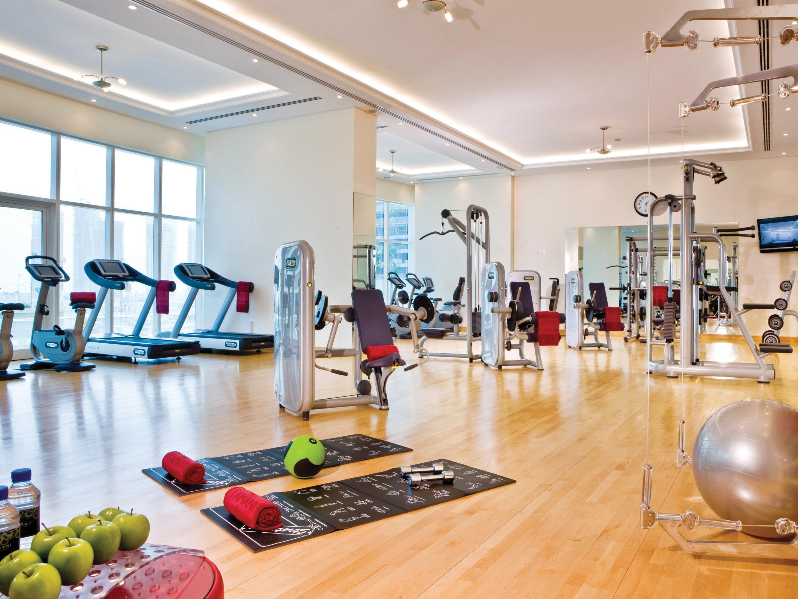 Tamani Marina Hotel & Apartments Дубай Екстер'єр фото The gym at the hotel