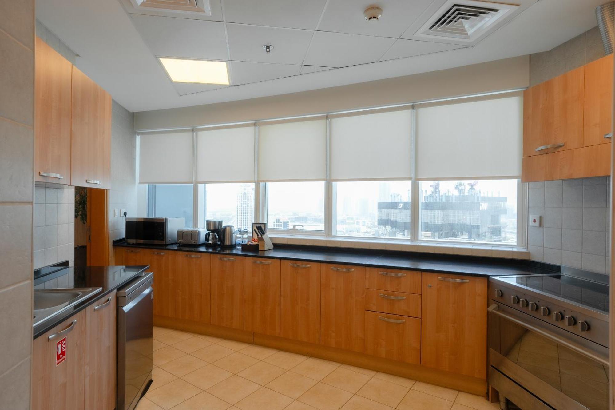 Tamani Marina Hotel & Apartments Дубай Екстер'єр фото A roller blind